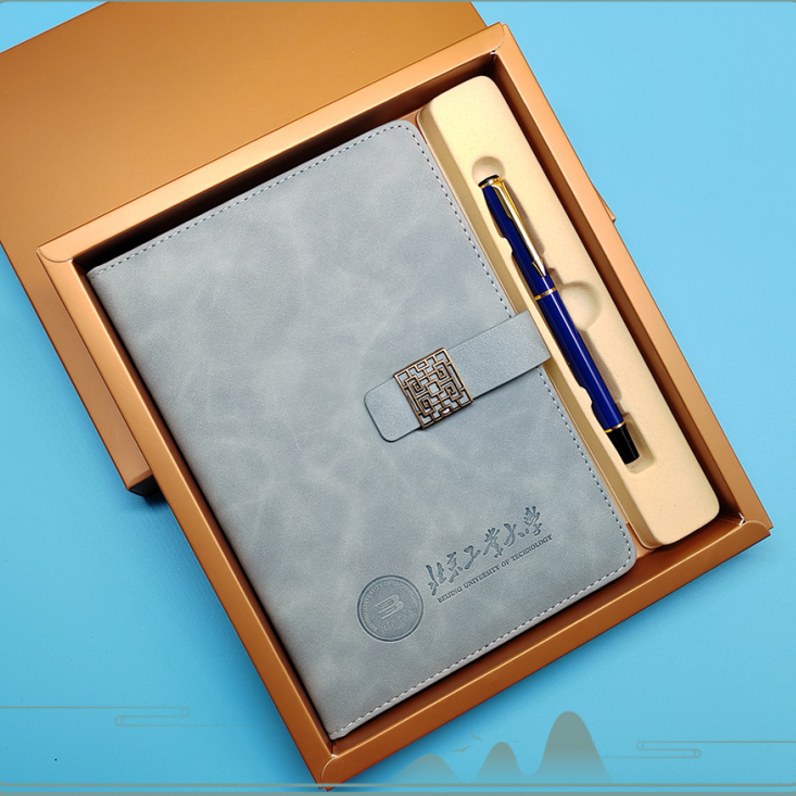 鄭州現(xiàn)貨筆記本套裝A5記事本批發(fā)定制創(chuàng)意窗花扣皮質(zhì)商務(wù)筆記本子禮盒套裝磁扣本可印logo